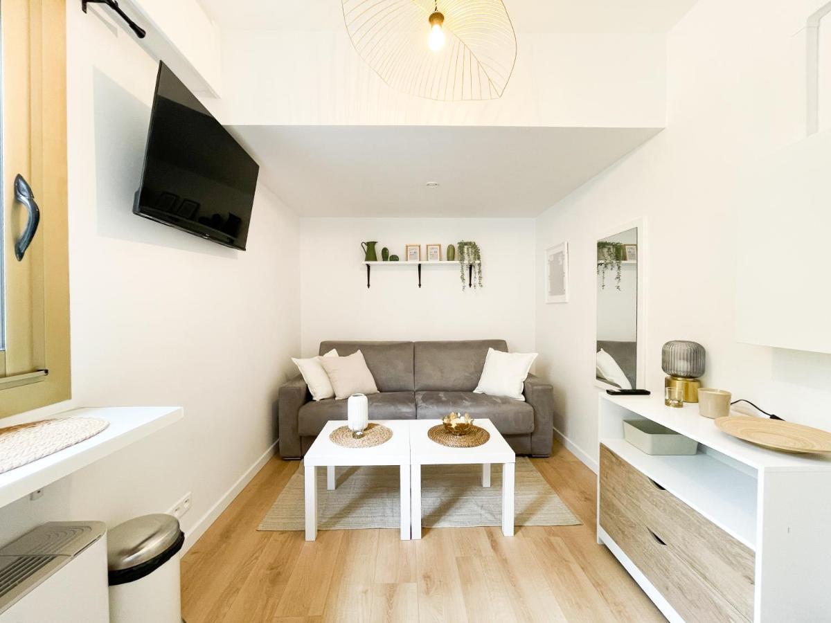 Studio Bord De Mer 2 Menton Bagian luar foto